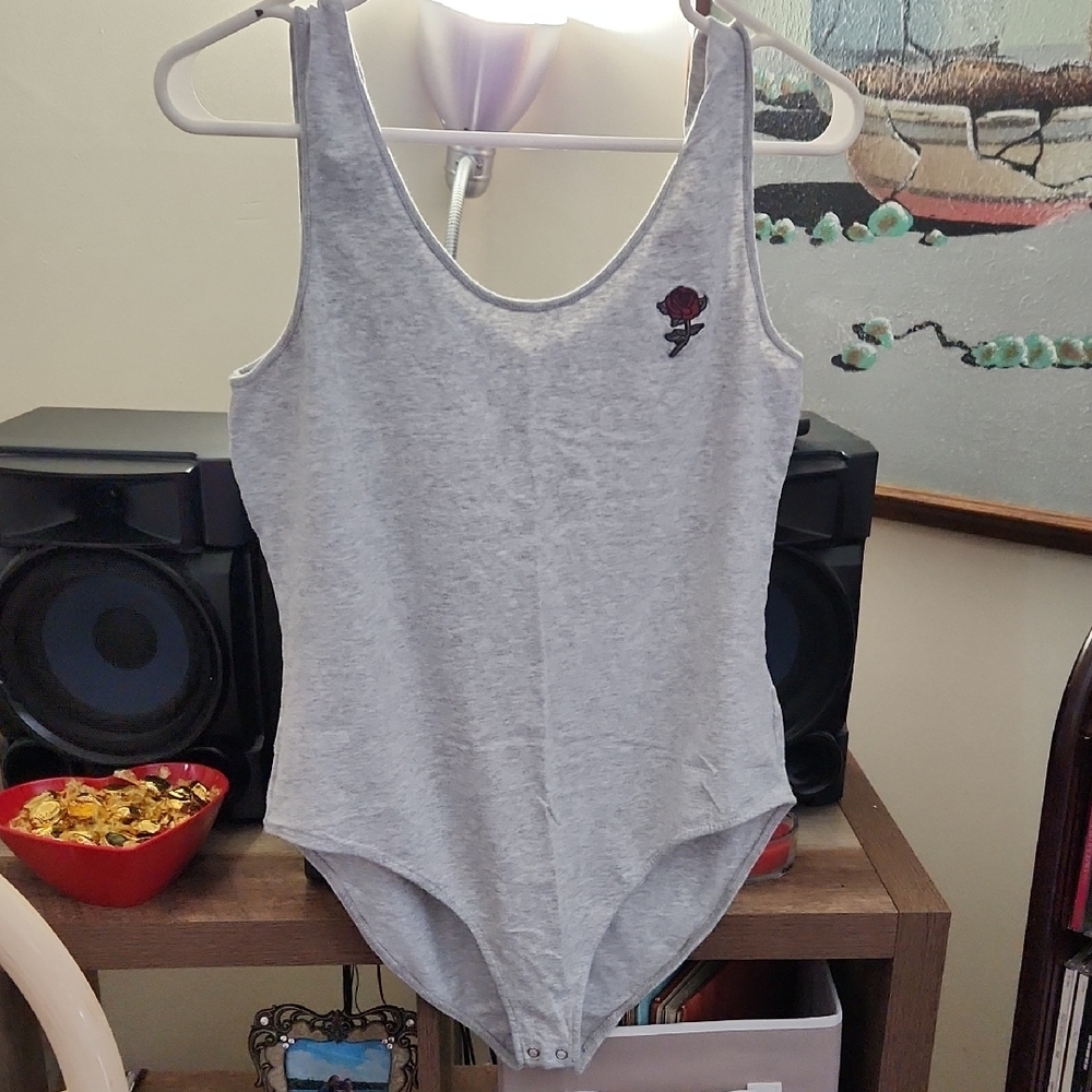 Gray Bodysuit with Rose Embroidery from Ardenes XL